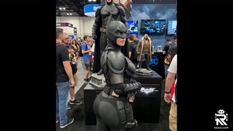 Bat Woman Sucking Massive Cock thumbnail
