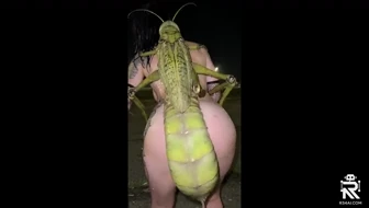 Goth woman loves the feel of getting bred by giant grasshopper thumbnail